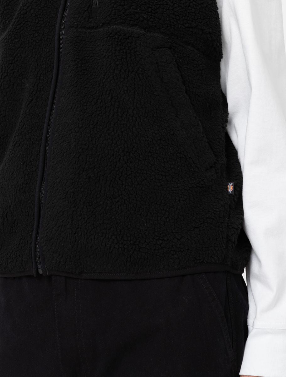 Mount Hope Vest Black