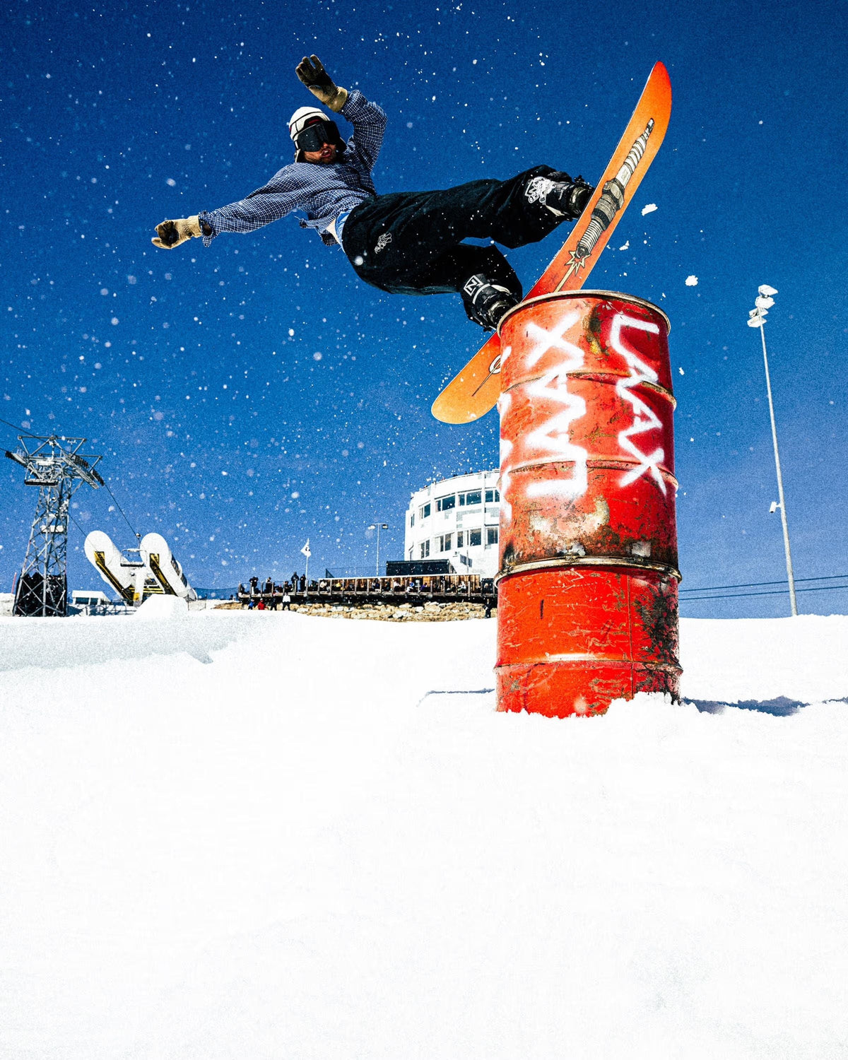 Park Pants Black - lifestyle action shot