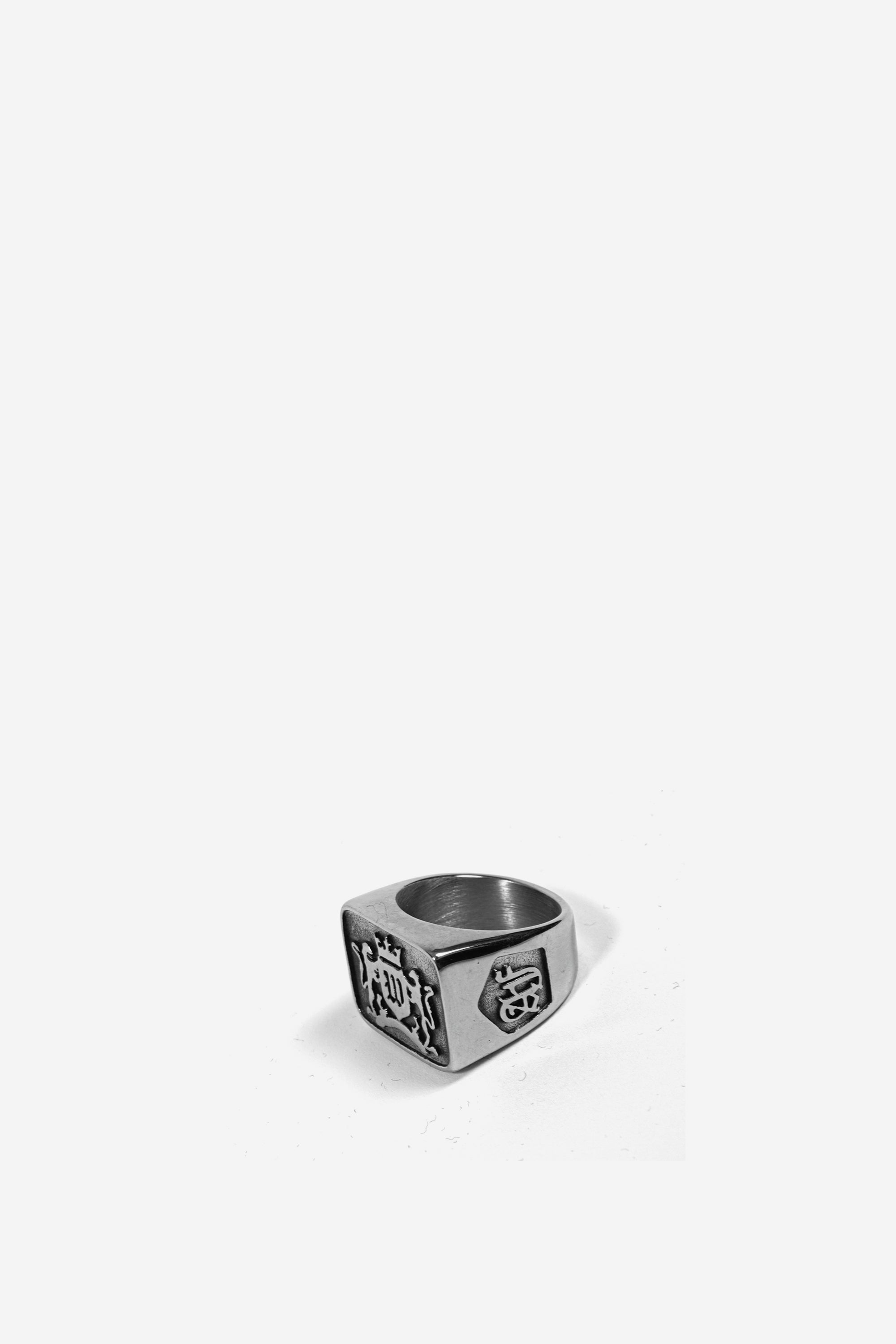 Wasted Ring Wasted Paris Crest Signet Ring Silver – One80 Boardshop
