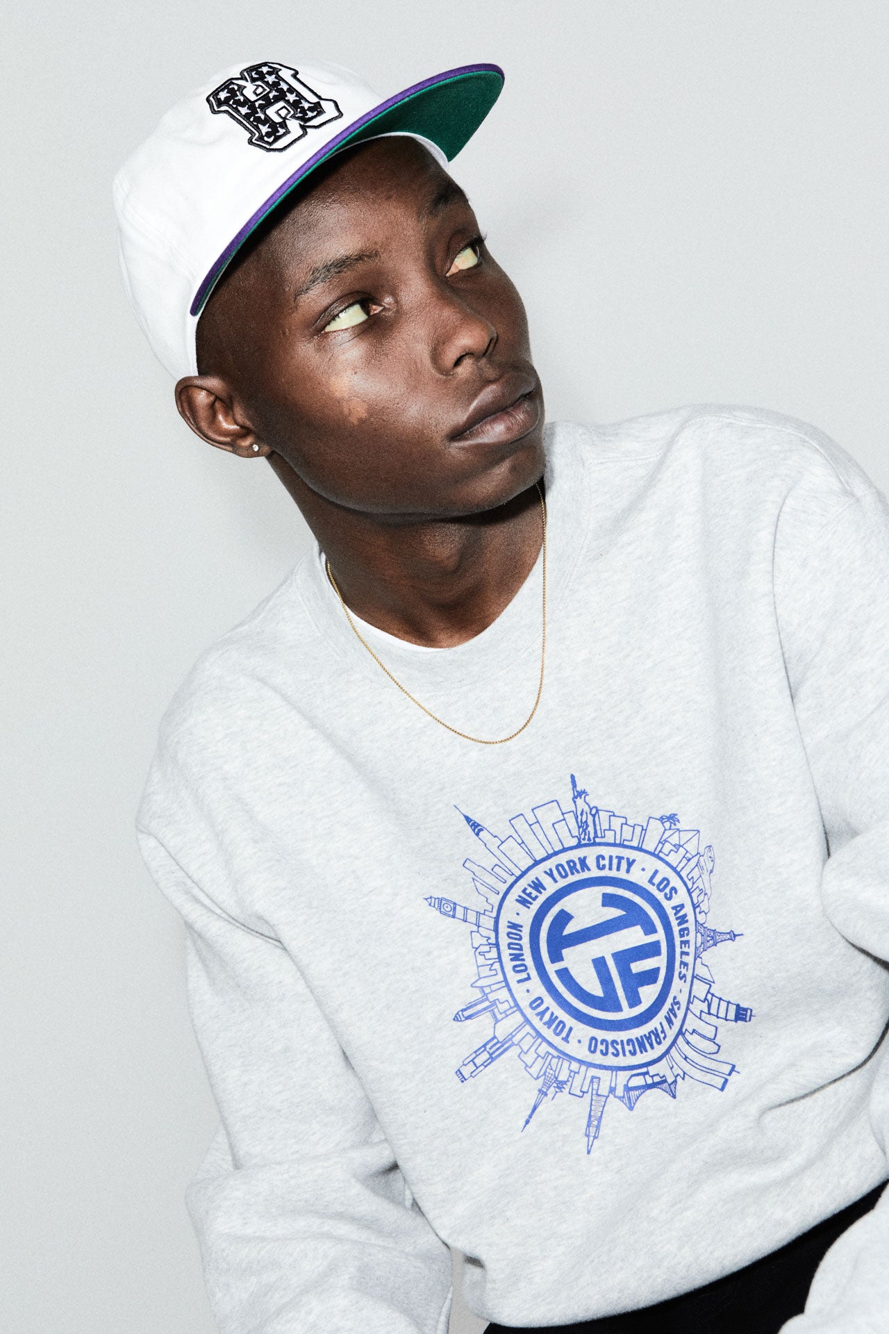 Internationally Known Crewneck Heather Grey