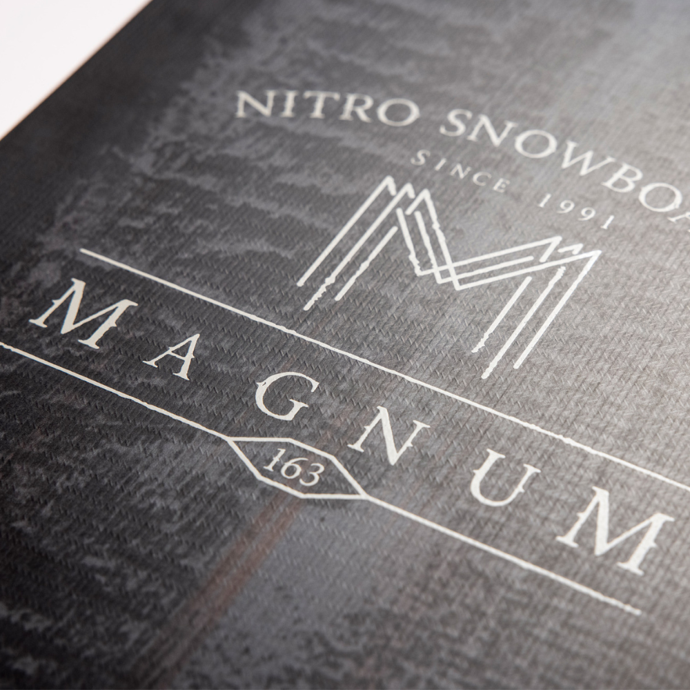 Magnum 2023 Snowboard