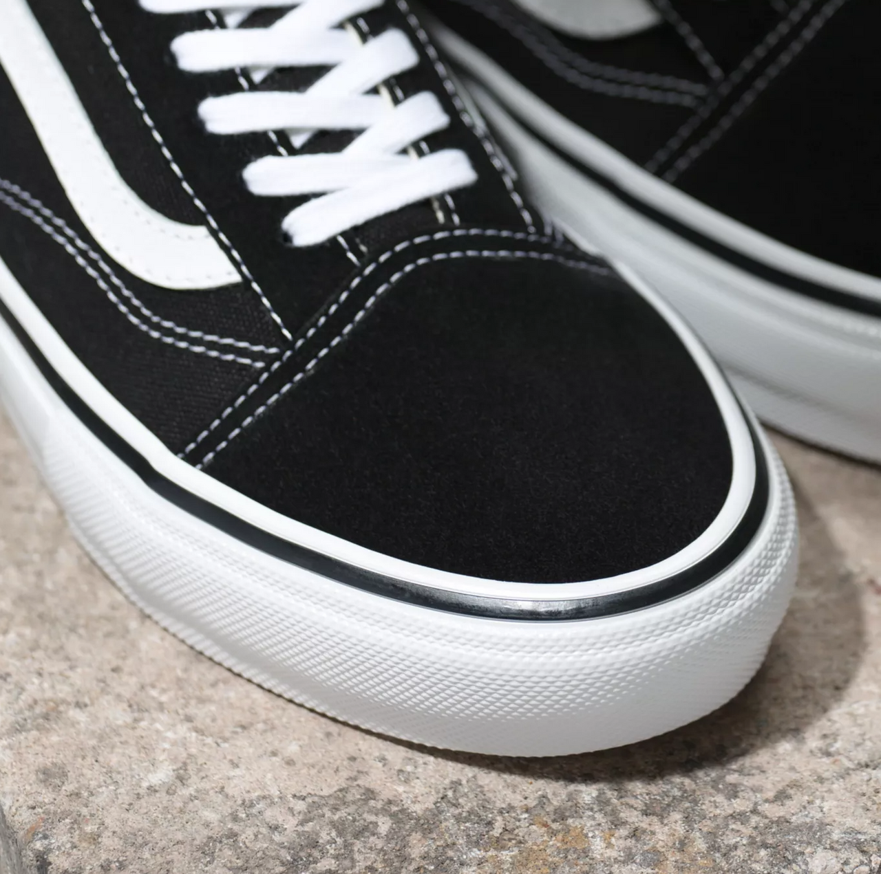 Skate Old Skool Pro Shoes Black/White