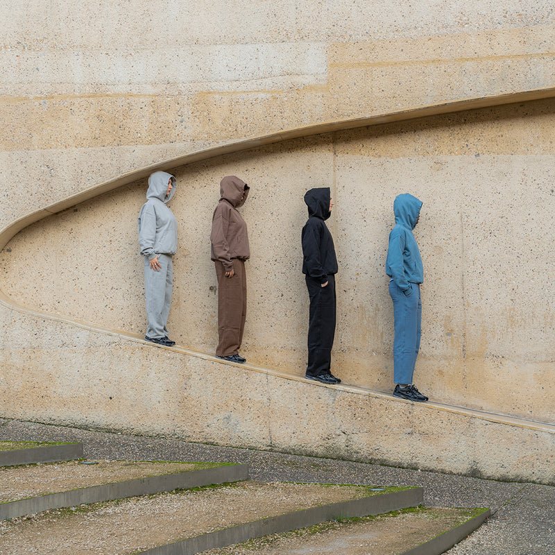 The Buchan Hoodie Brown – lifestyle group