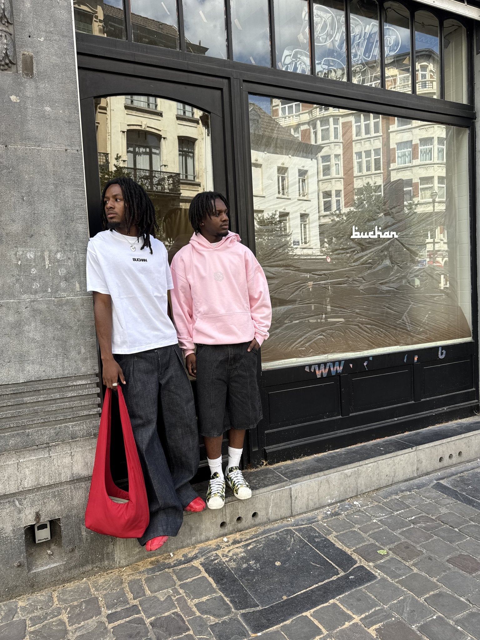 Buchan Wind Hoodie Pink – worn lifestyle